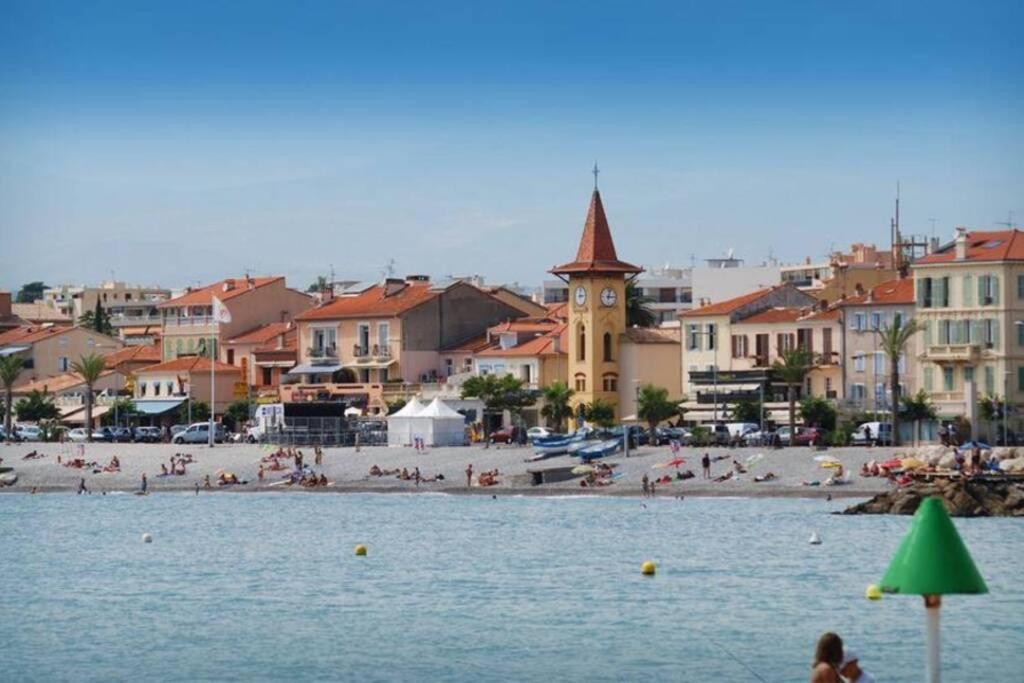 Appartement 6 Personnes Face A La Mer Cagnes-sur-Mer Kültér fotó